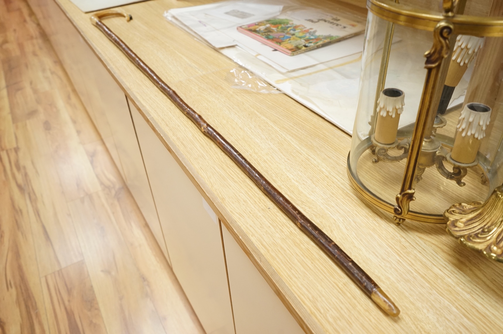 An early to mid 20th century painted wood and horn shepherd’s crook, 132cm in length